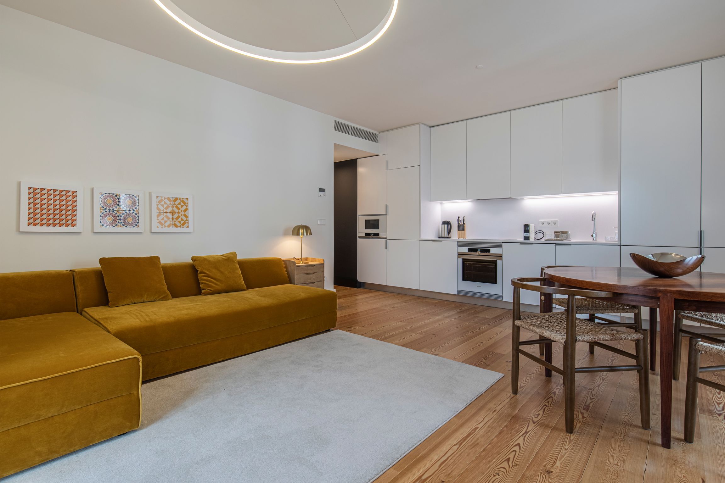 Two‑Bedroom Apartment w/ AC in Baixa by LovelyStay