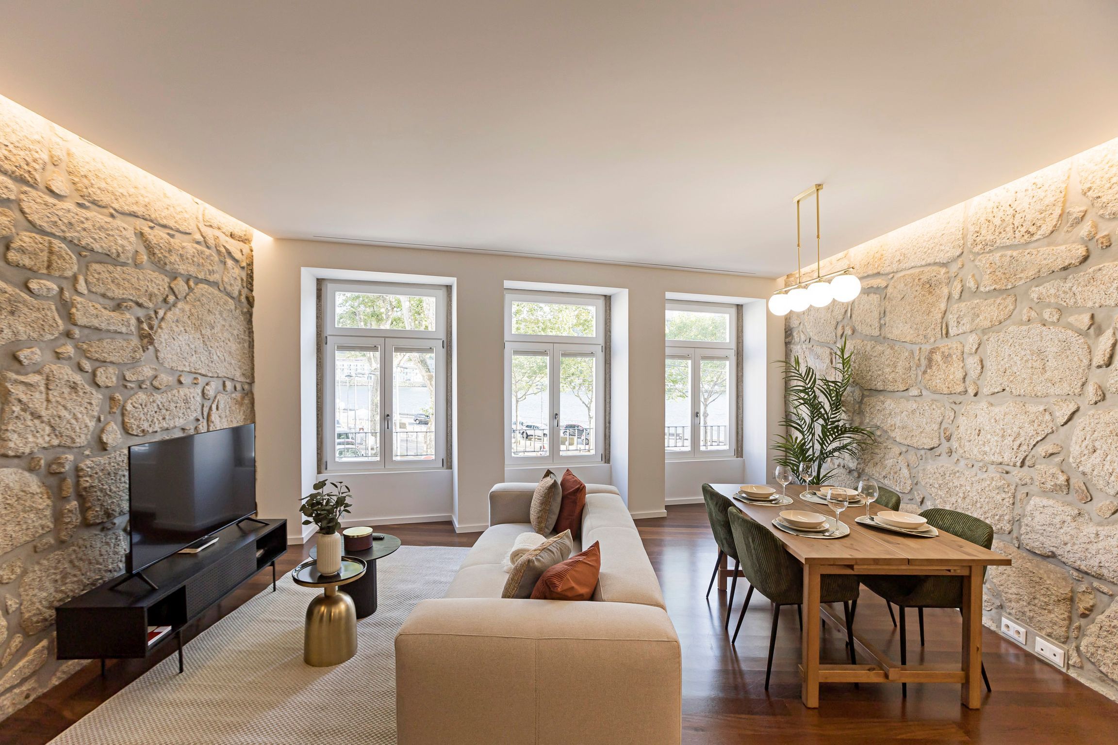Wonderful 2BR Duplex Near River by LovelyStay