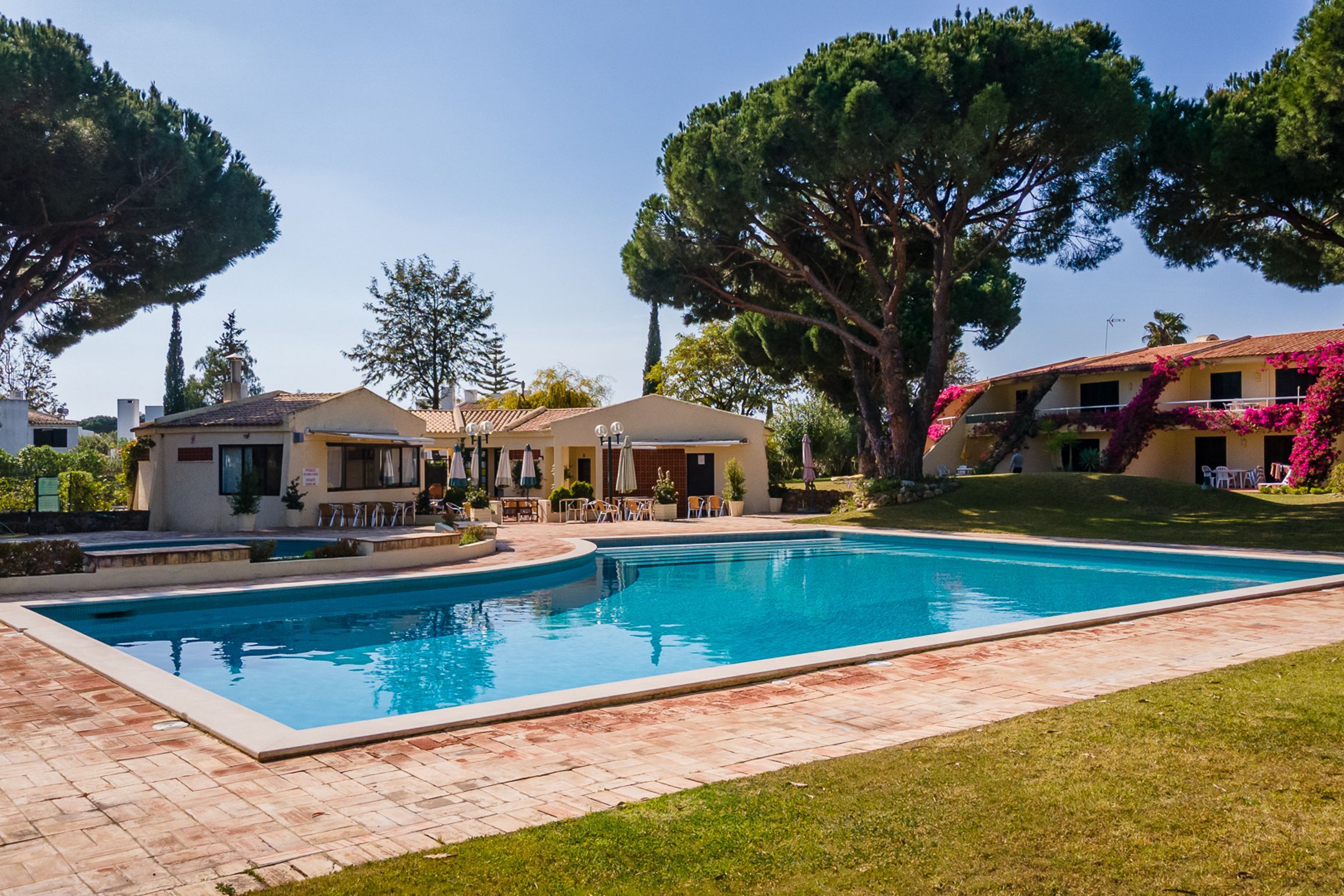 Gorgeous 2BDR W/Patio & Pool by LovelyStay