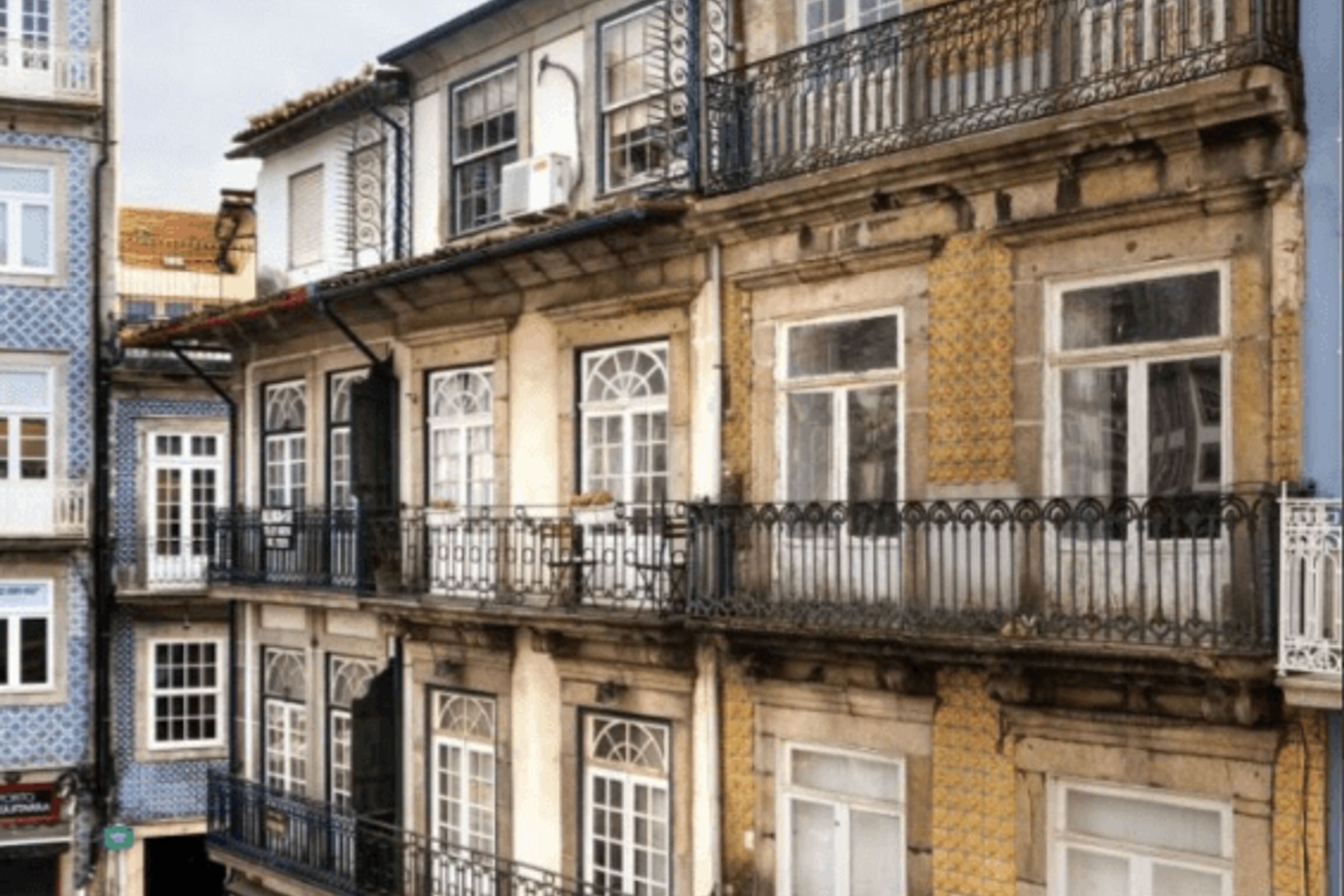 Largo dos Lóios 66