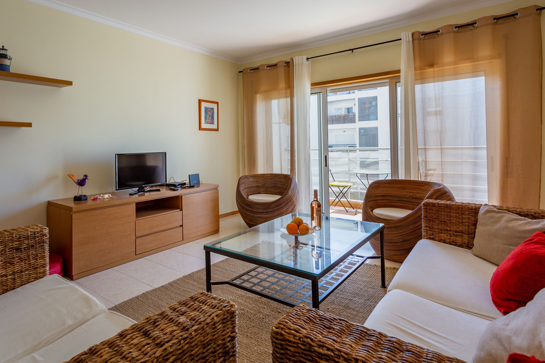 Lovesome Apartment W/ Balcony by LovelyStay
