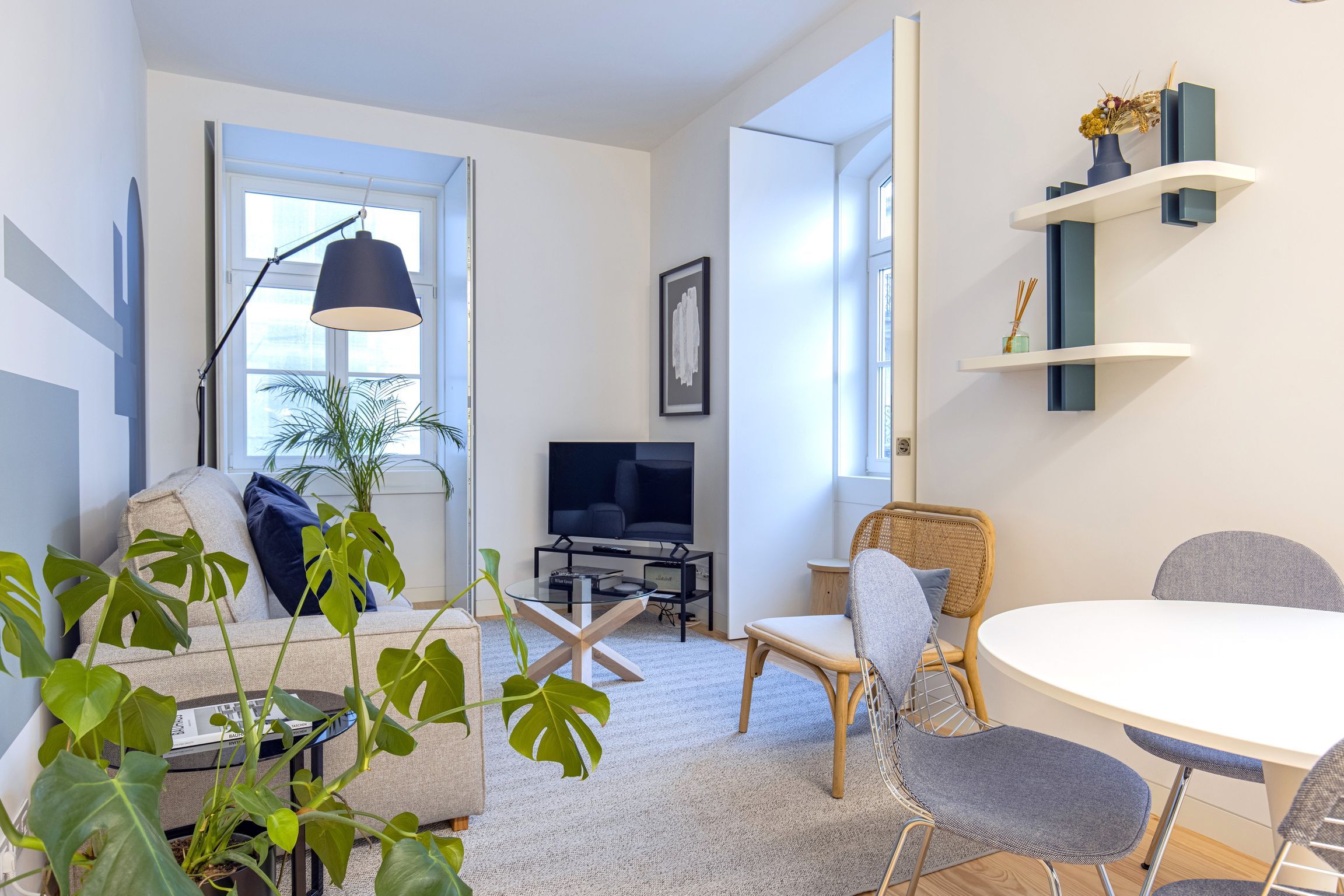 Ando Living - Douradores House