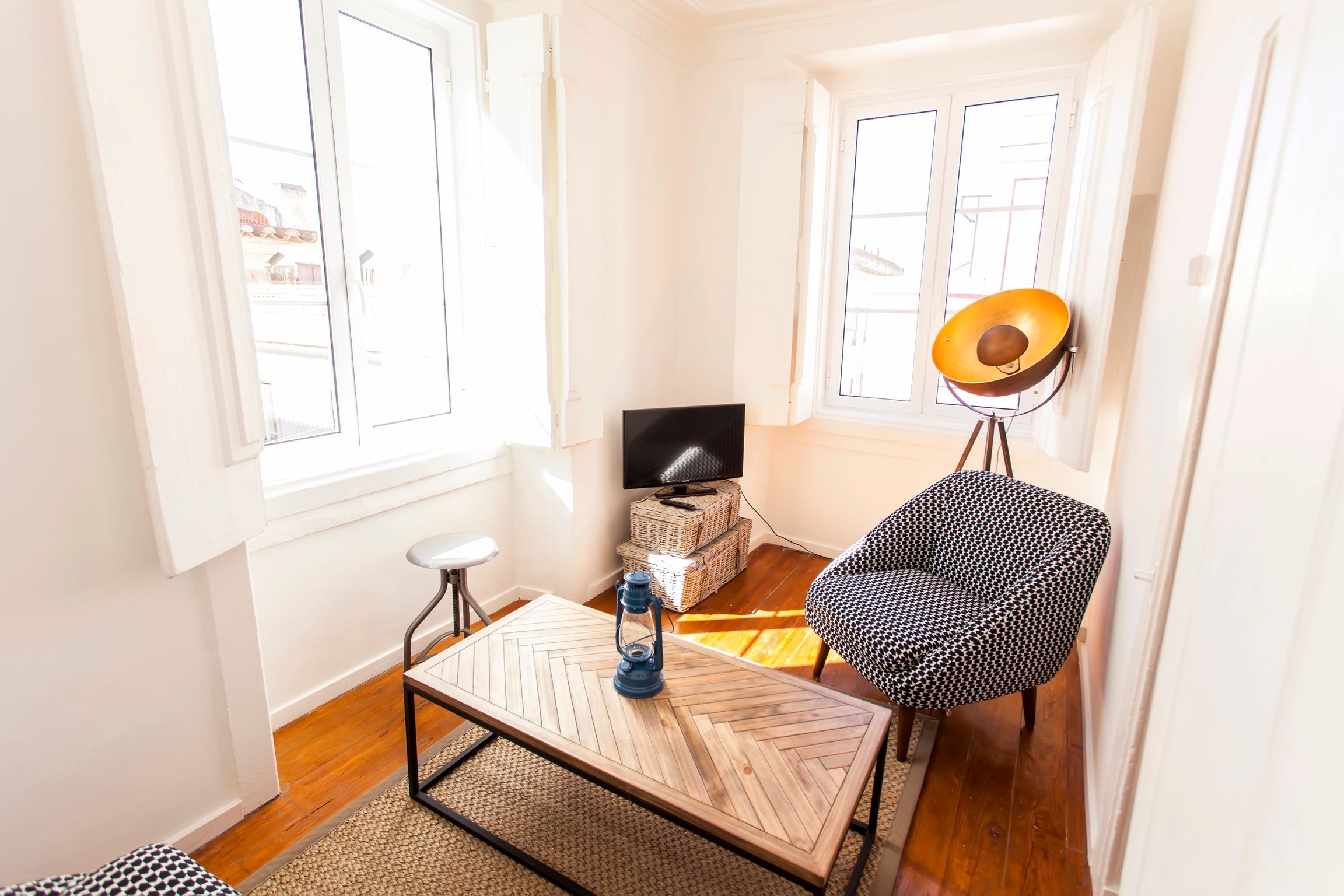 Bairro Alto Living 2BDR Duplex by LovelyStay
