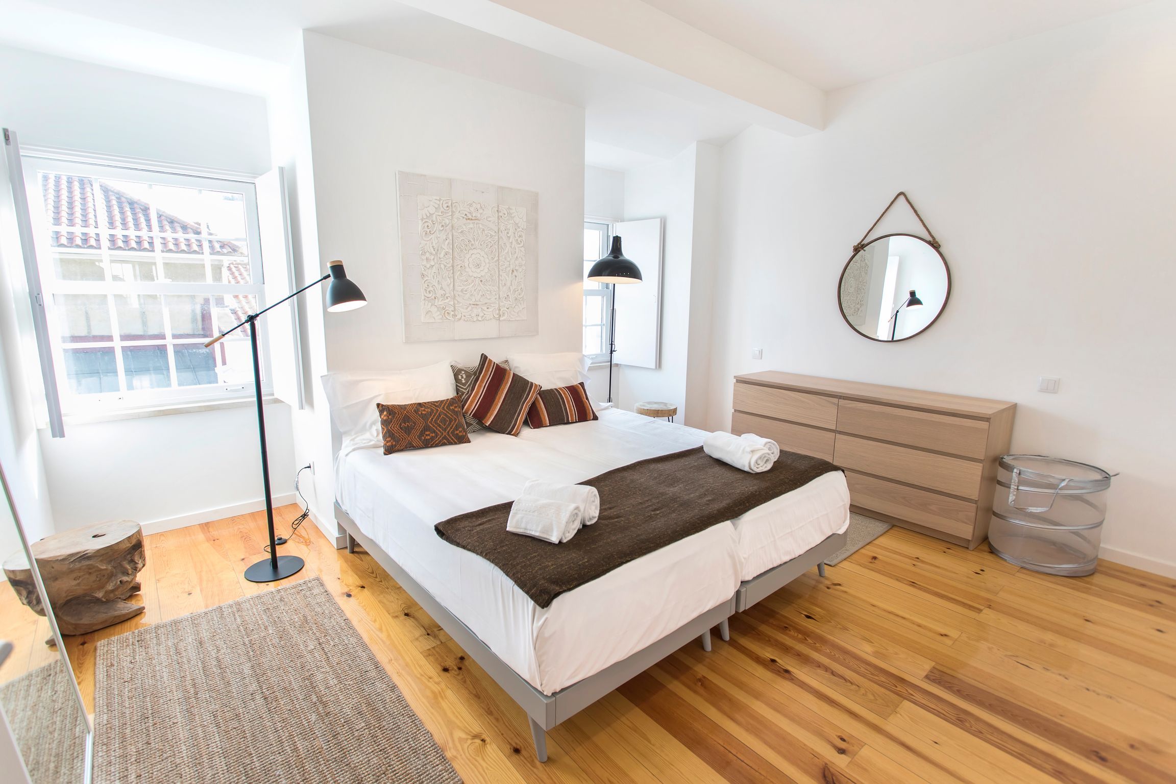 Cais Apartment River View by LovelyStay