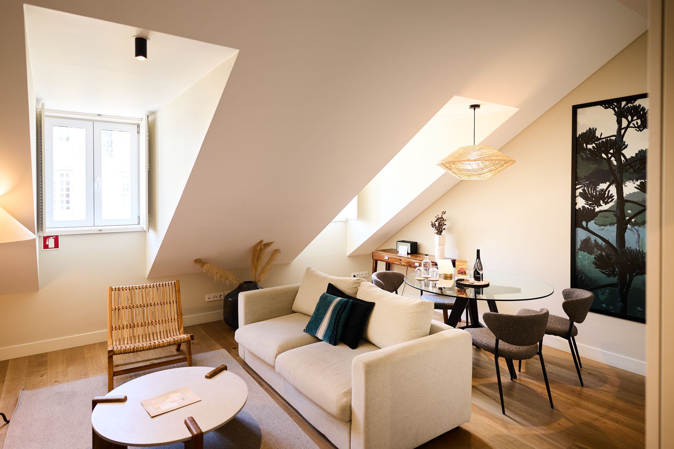 Ando Living - Augusta House