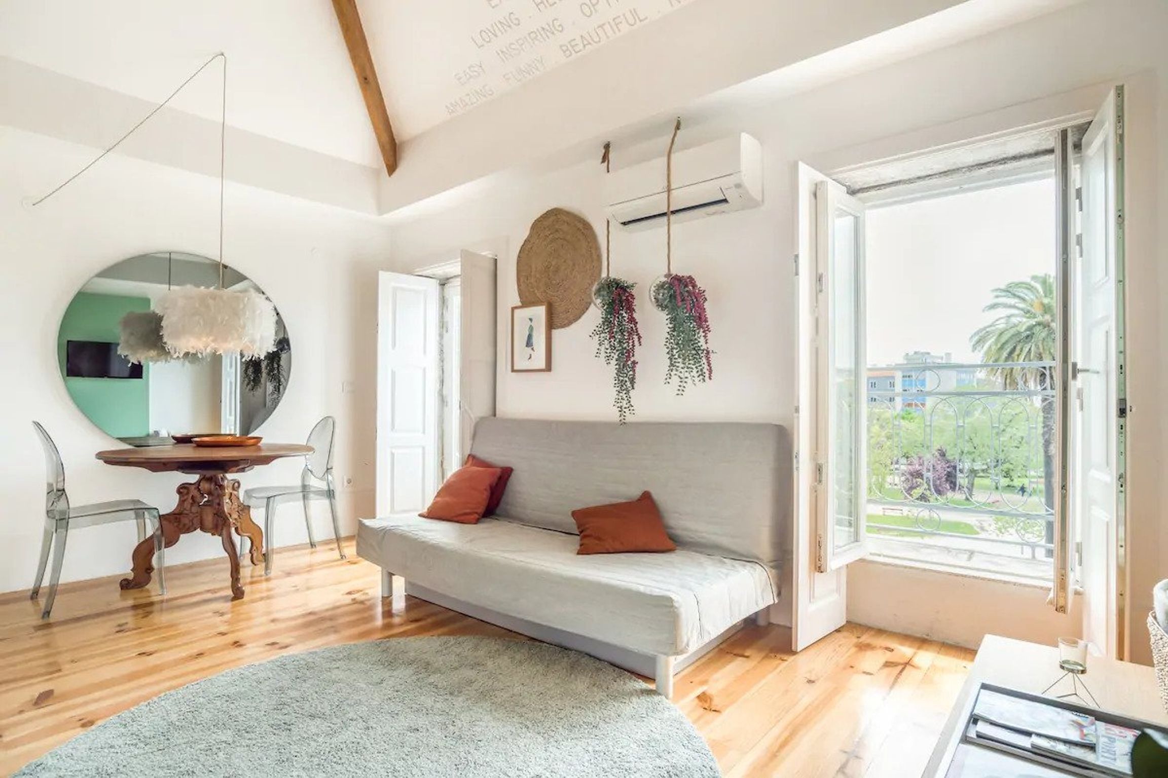 Duplex w/ AC In Praça República by LovelyStay