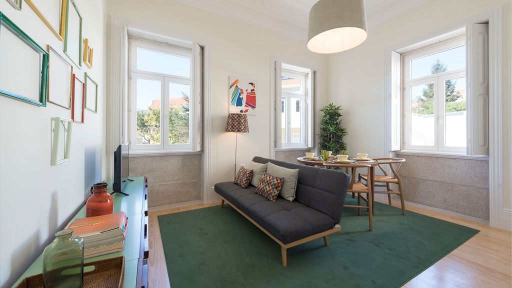City Center Chill Apartment by LovelyStay