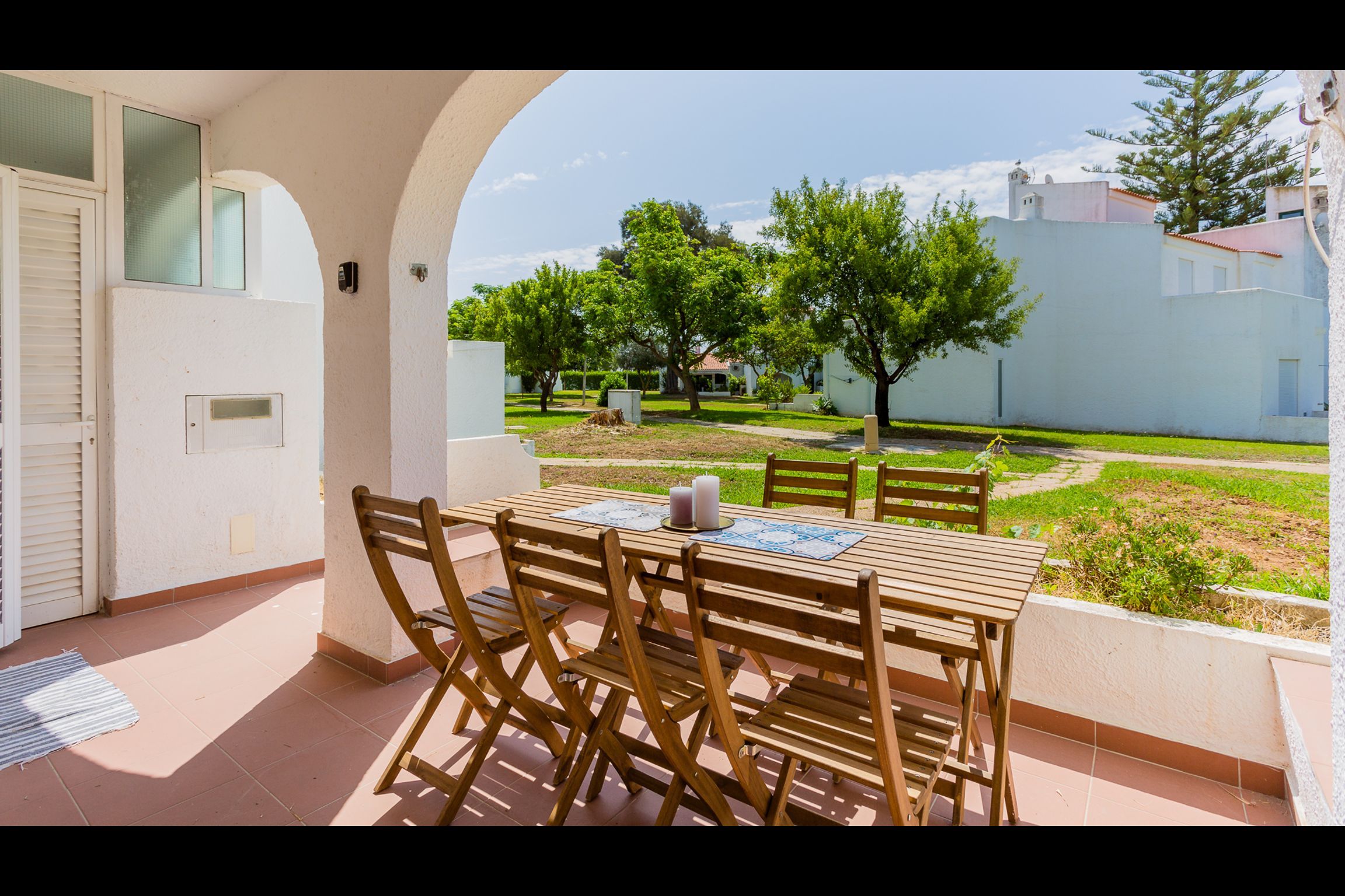 1 BDR Vilamoura Escape W/ Patio by LovelyStay