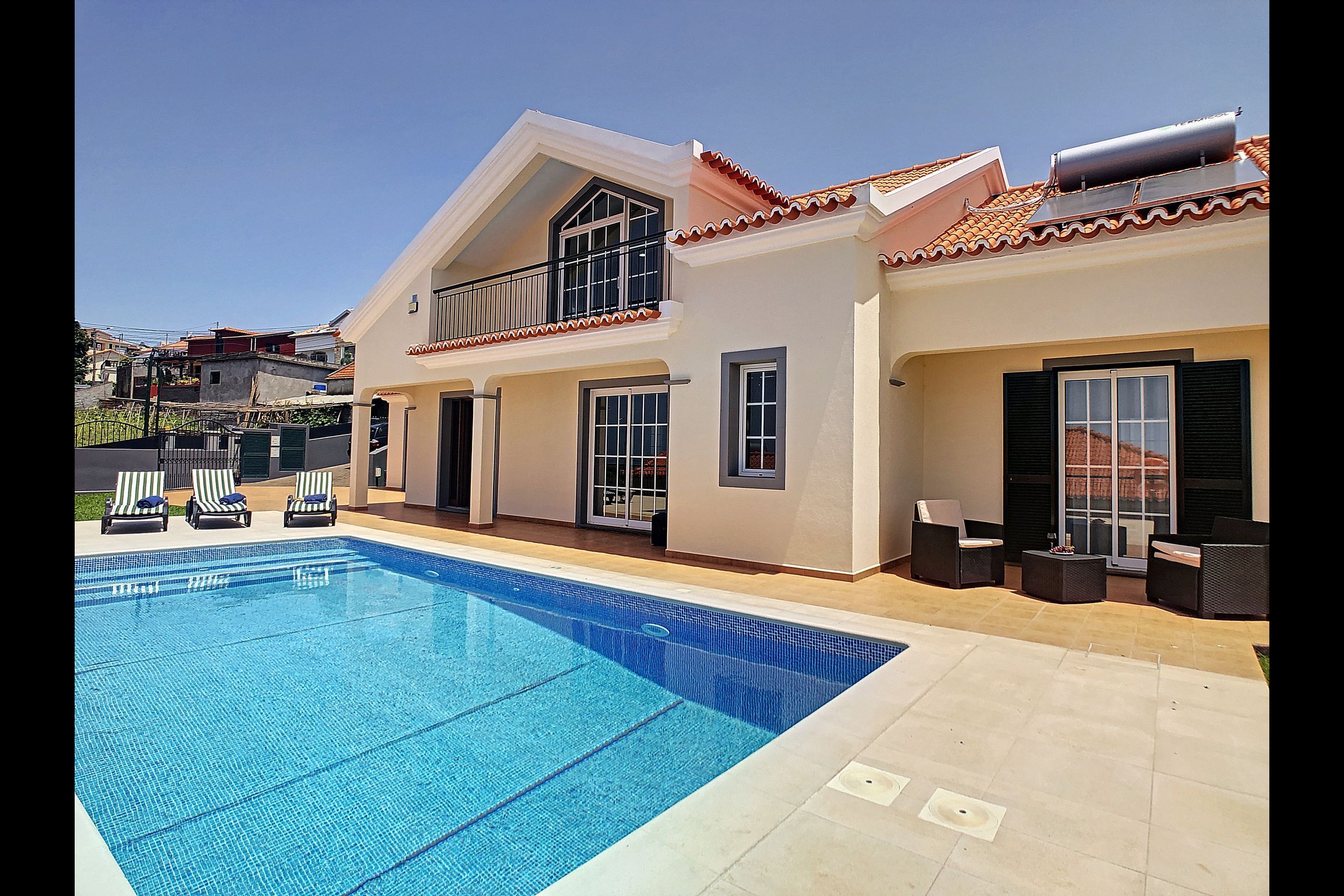Casa Mes Amis by LovelyStay
