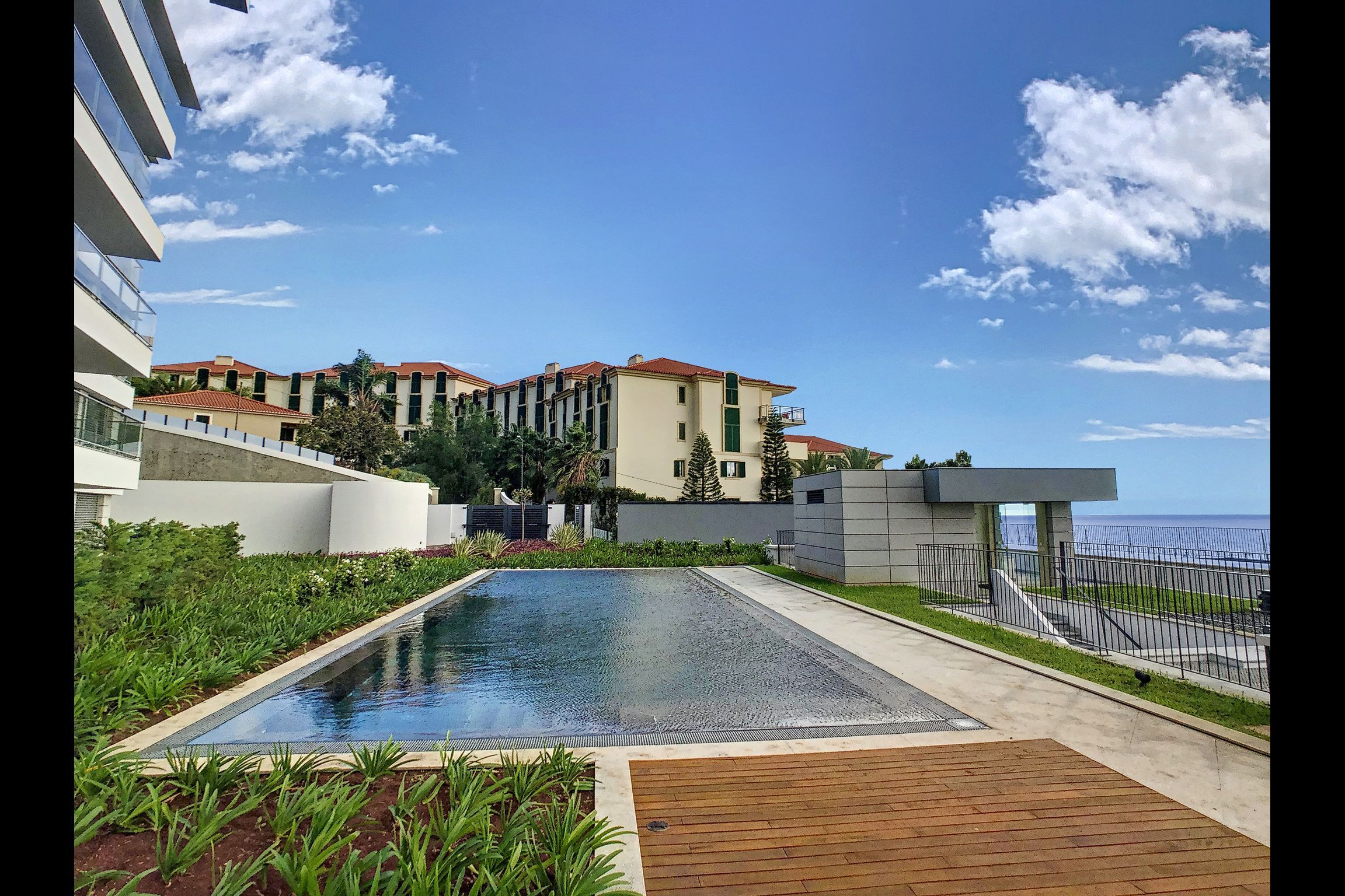 The Best Sea View Apartment by LovelyStay