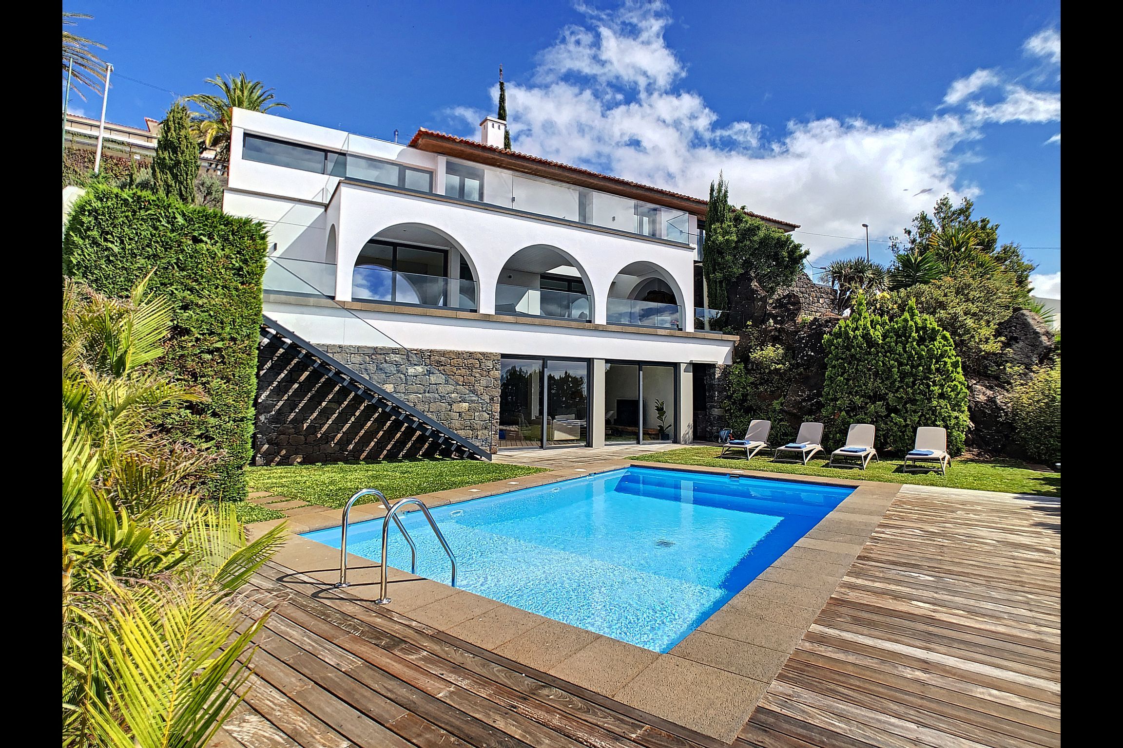 Unmei Villa by LovelyStay