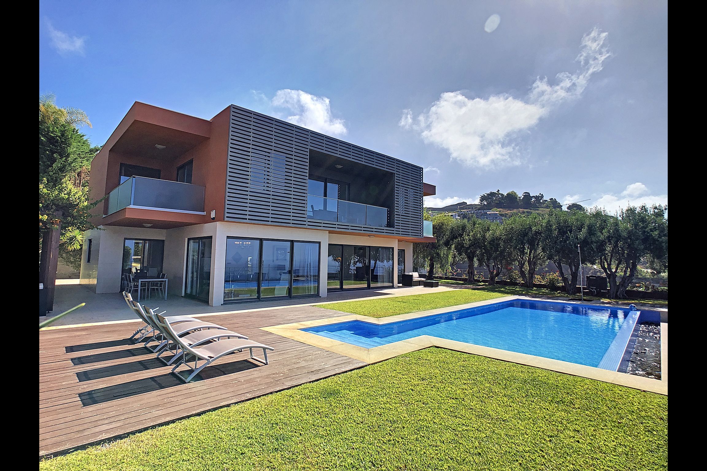 Villa Vitória by LovelyStay