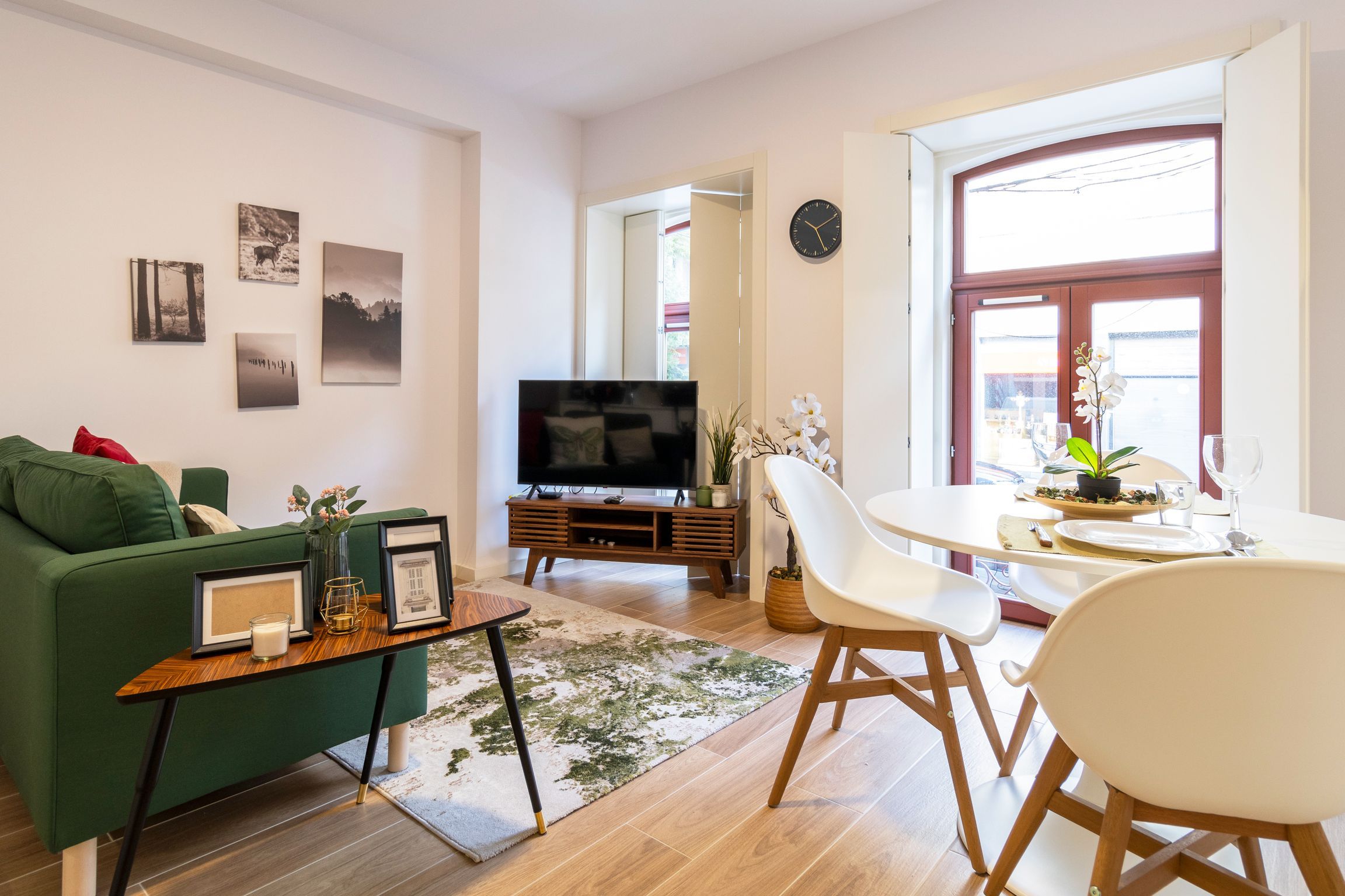 Old Town 1BR Duplex by LovelyStay