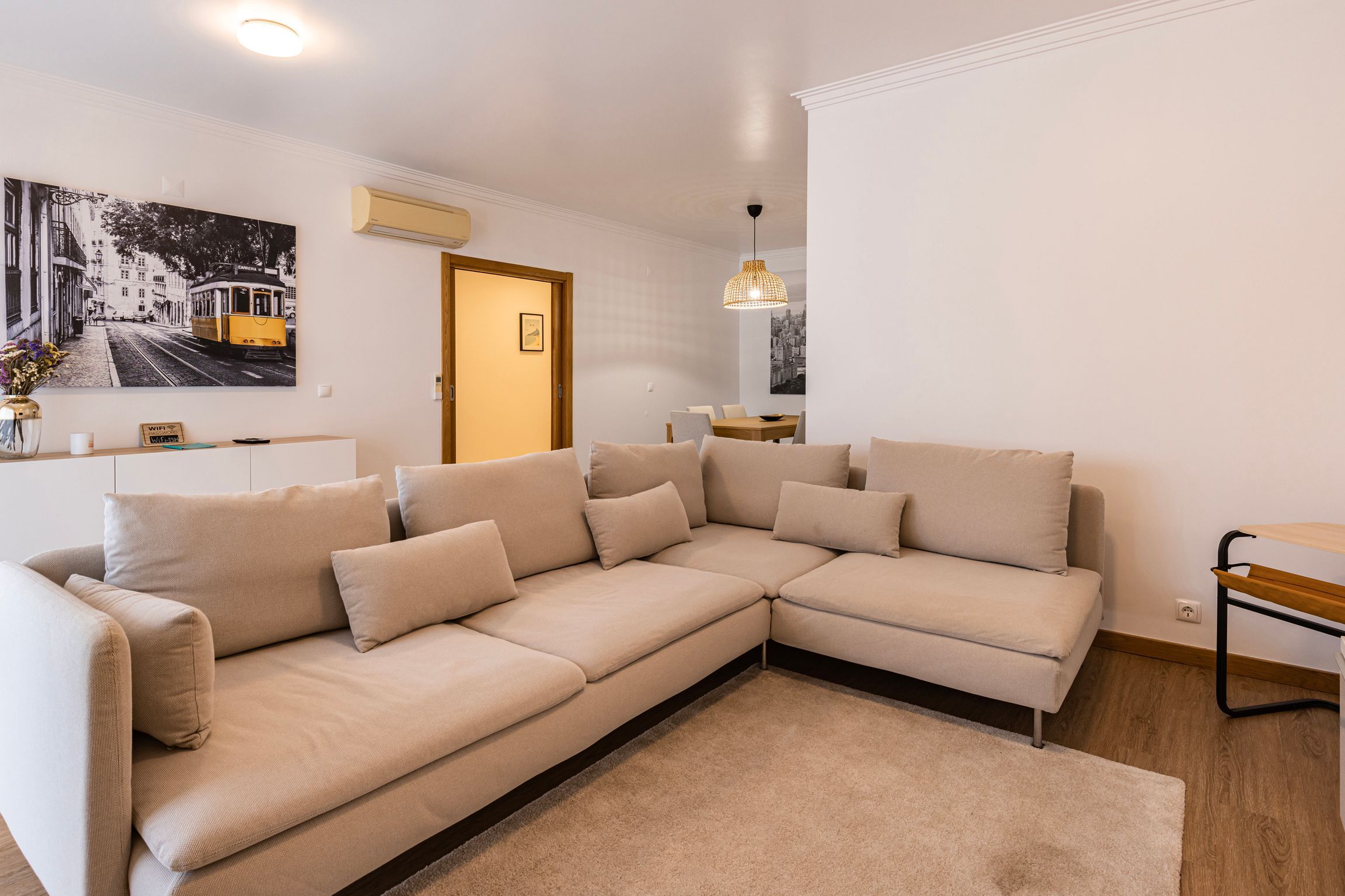 3 Bedroom Oeiras Wonder W/ Balcony by LovelyStay