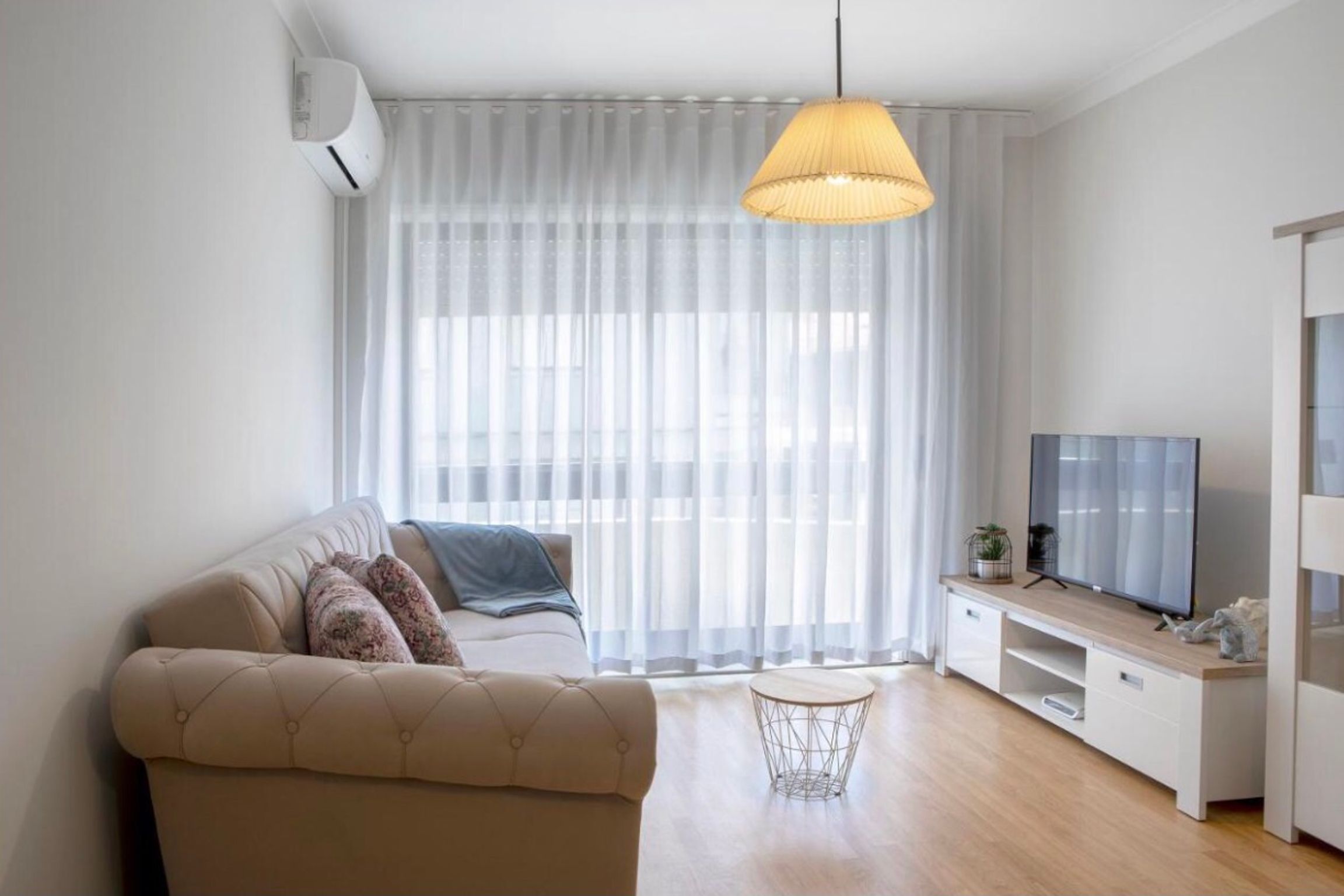 Belas Artes Apartment by LovelyStay