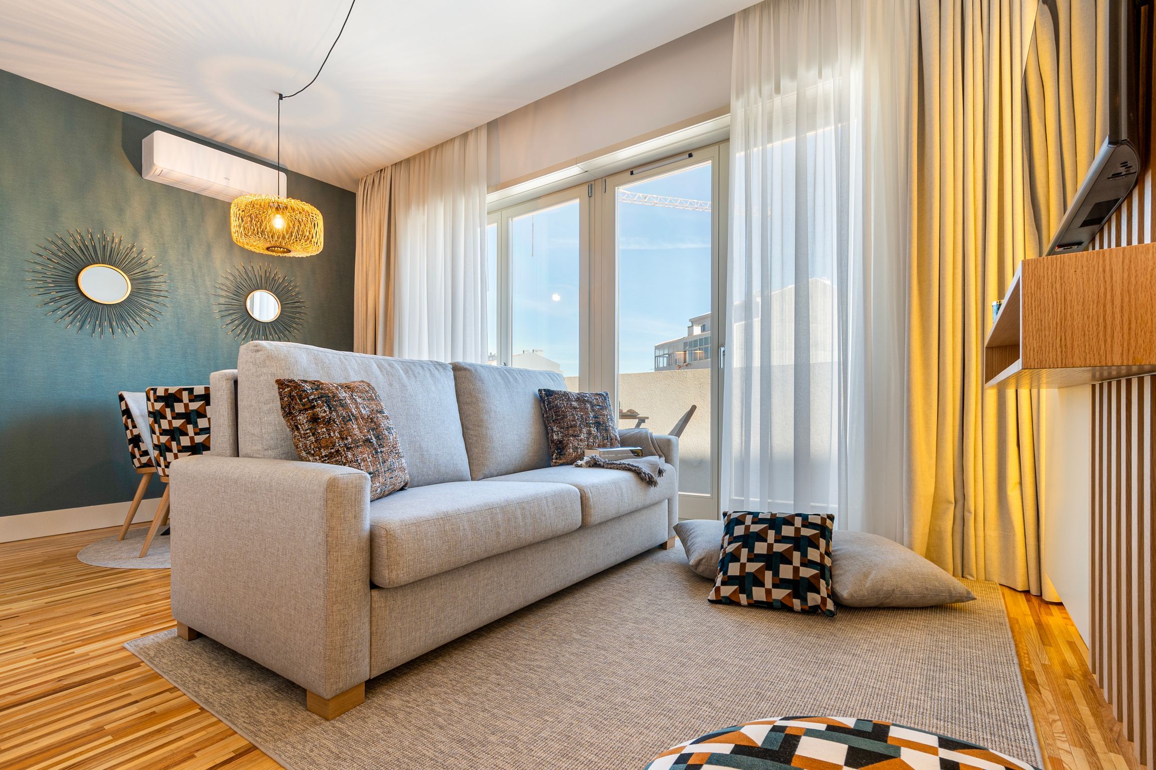 Stylish Poveiros Flat w/ Balcony by LovelyStay