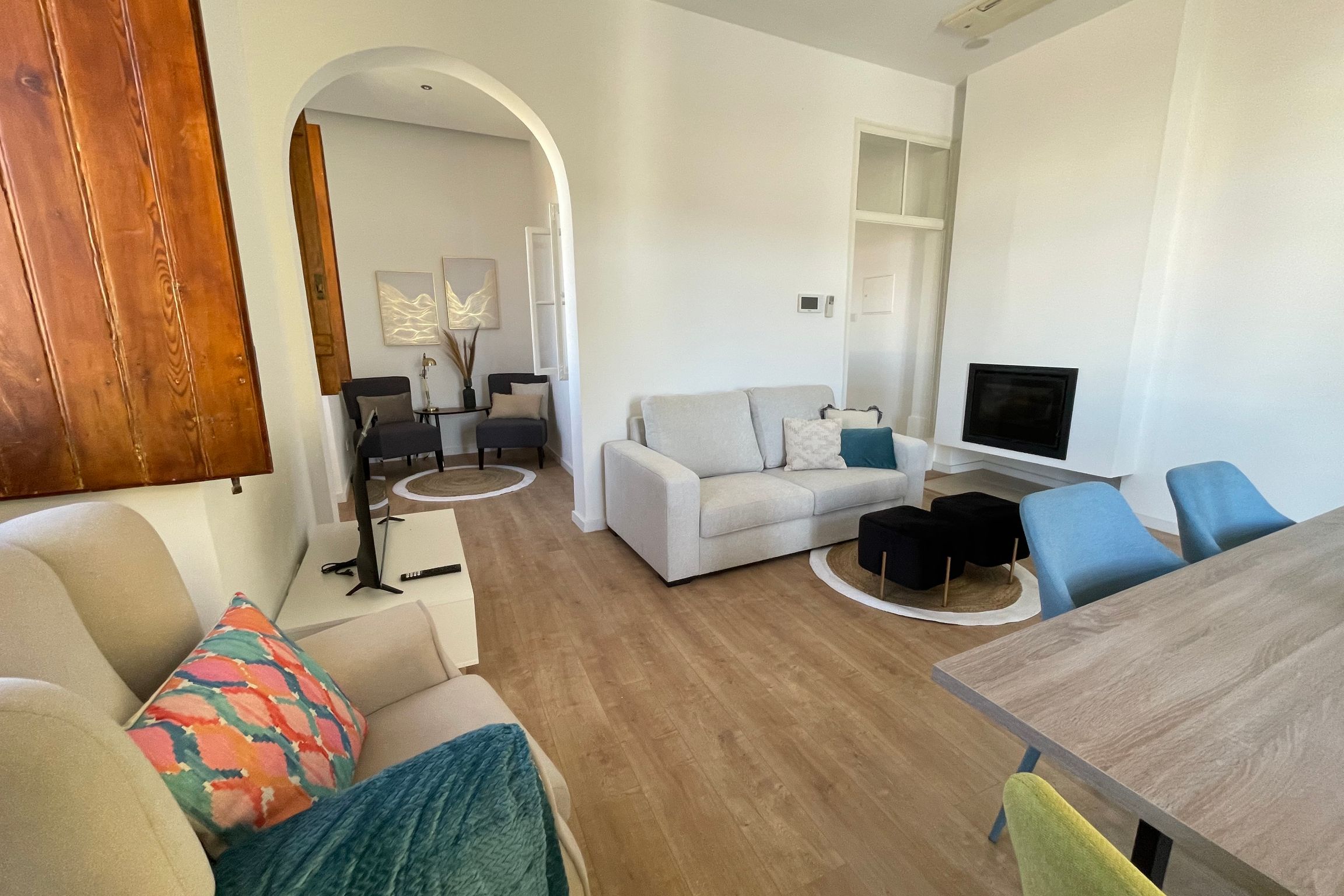 Renovated 3 BDR Duplex With Balcony by LovelyStay