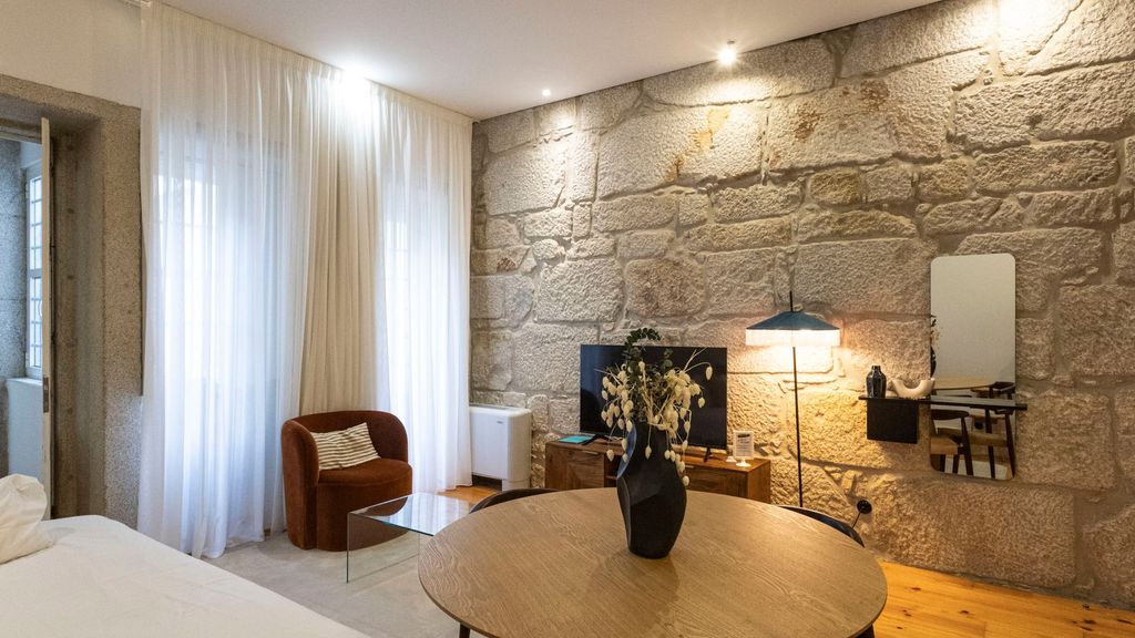 Allderman Apartment - Almada 1º T by LovelyStay