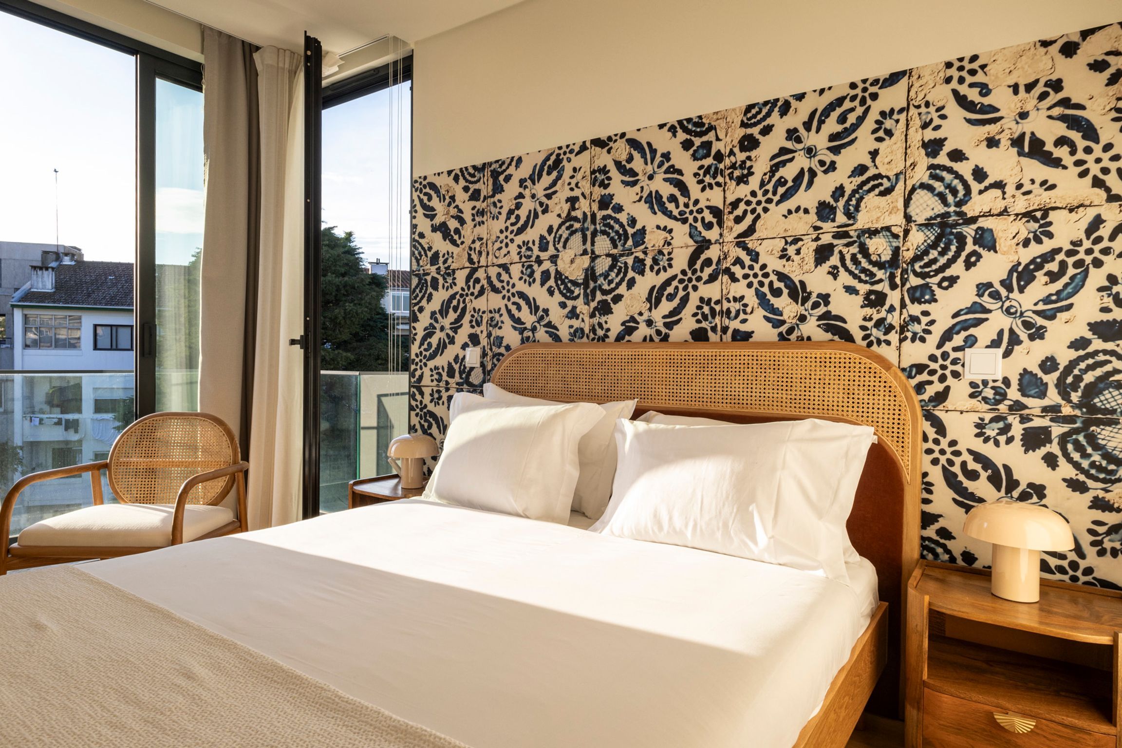 New 3BR w/ Rooftop & Balcony Views by LovelyStay