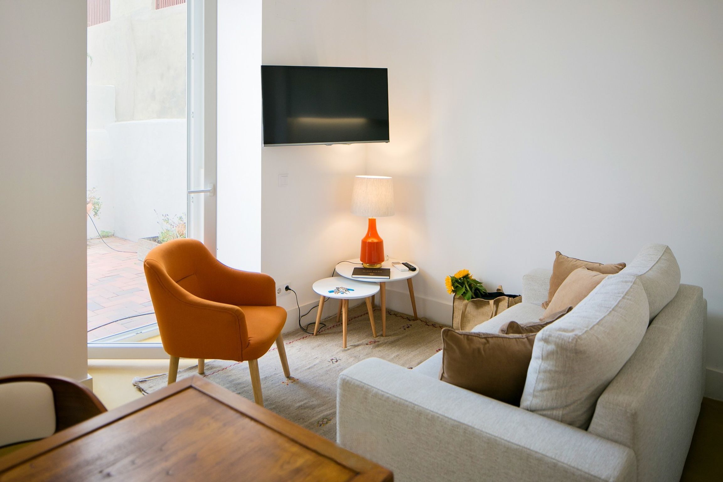 Quiet & Cozy Apartment w/ Garden by LovelyStay