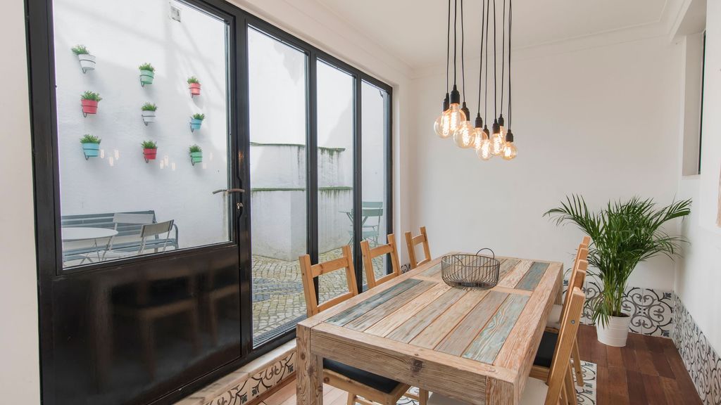 Bica Patio 3BDR Duplex by LovelyStay