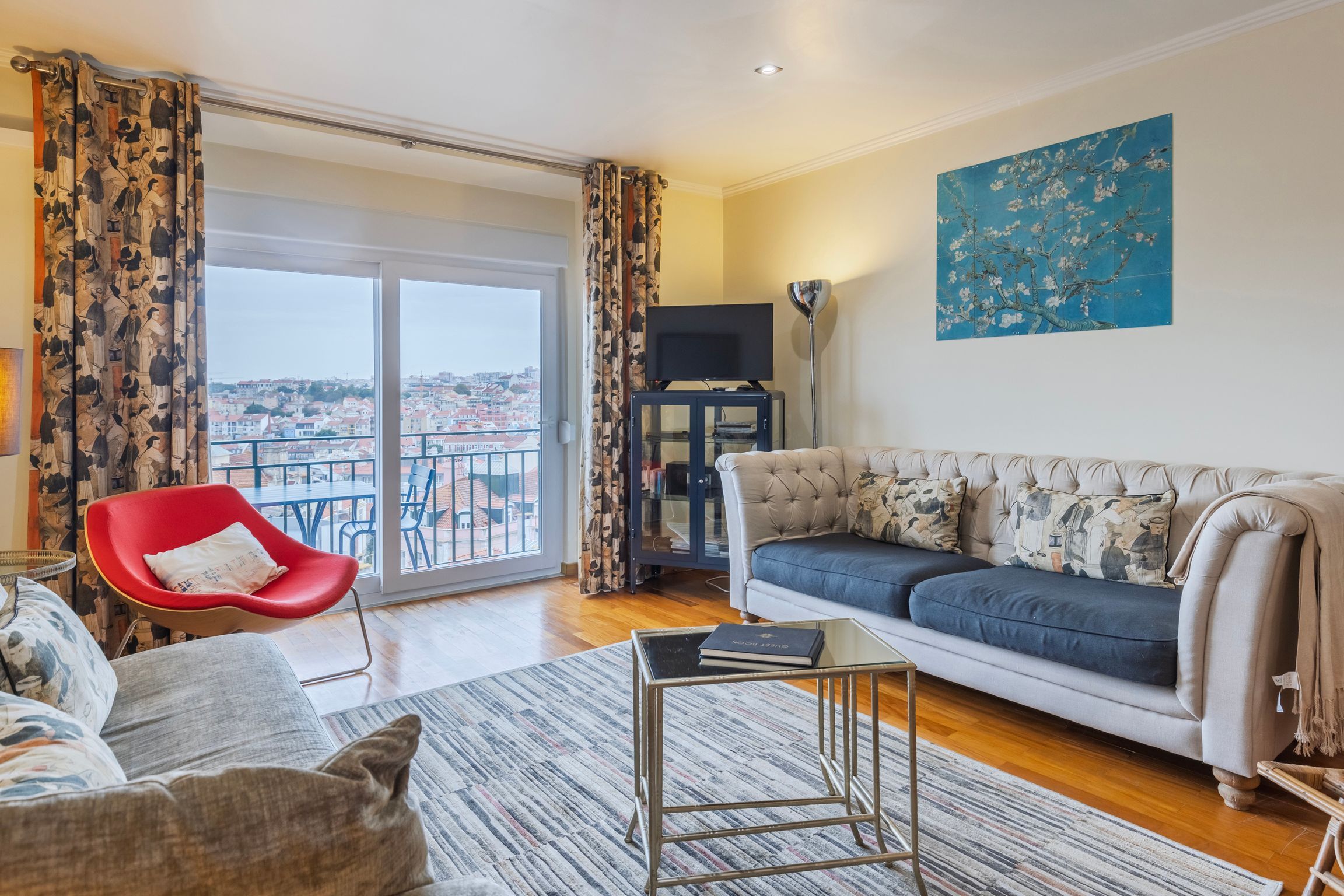 Amazing View Apartment by LovelyStay