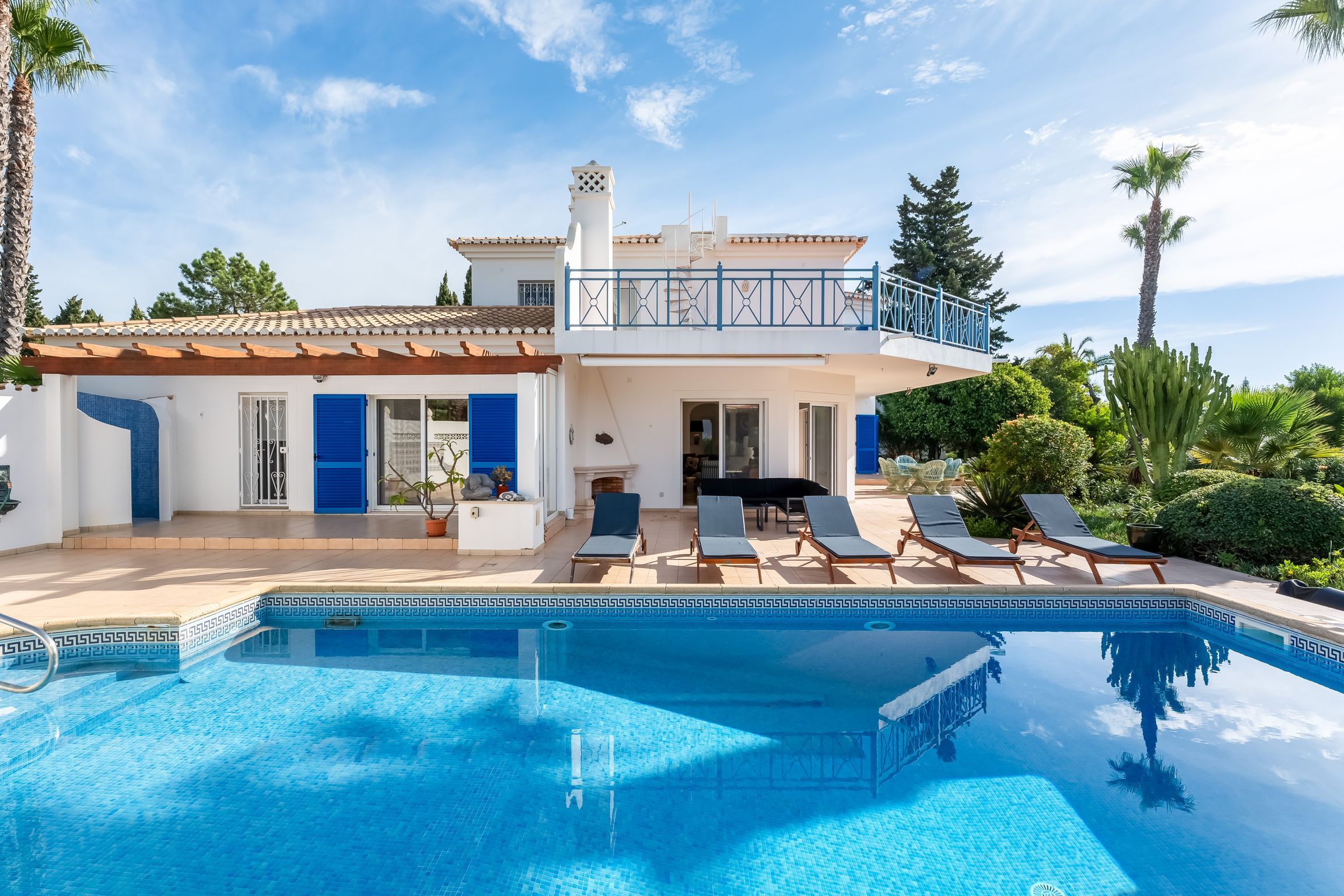 Villa w/ Pool, Garden, Sea View & Fiber Internet by LovelyStay
