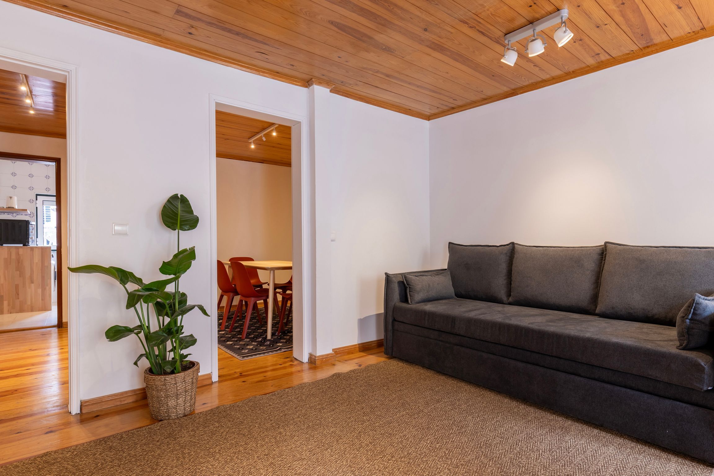 The Lisbon Serenity Apartment by LovelyStay