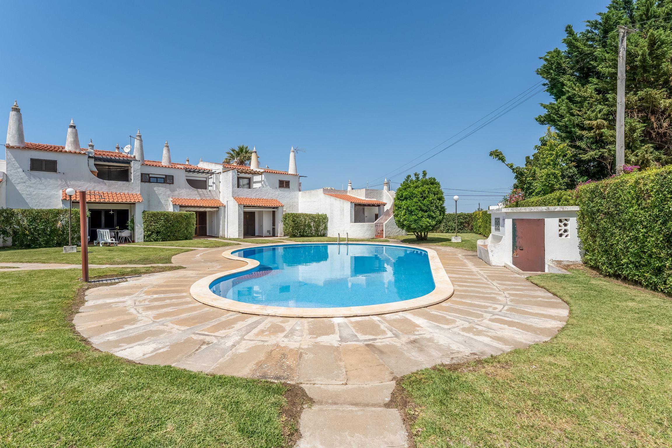 2BDr Retreat w/Pool in Porches by Lovelystay