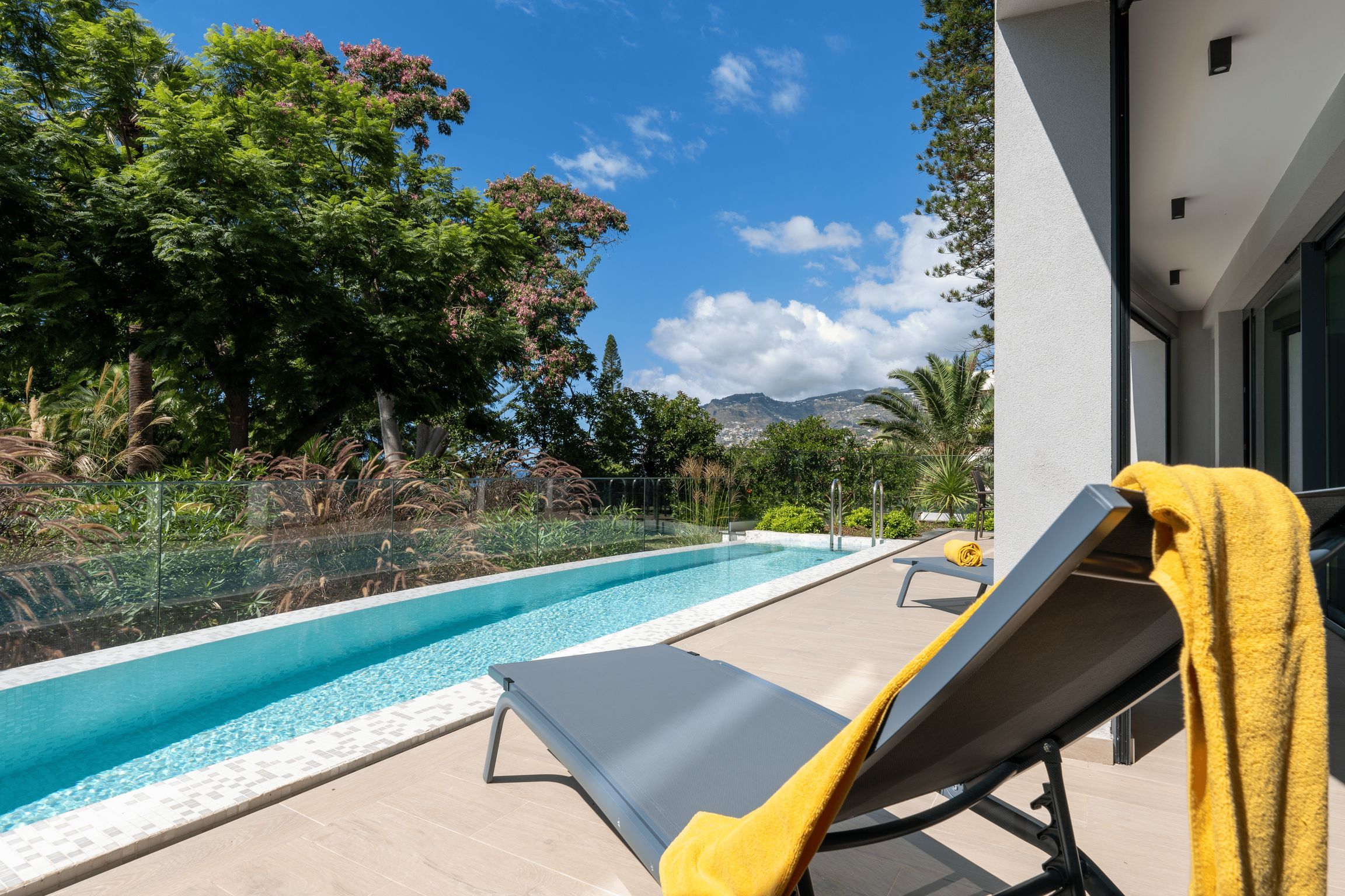 Acqua Sensation Suite by LovelyStay