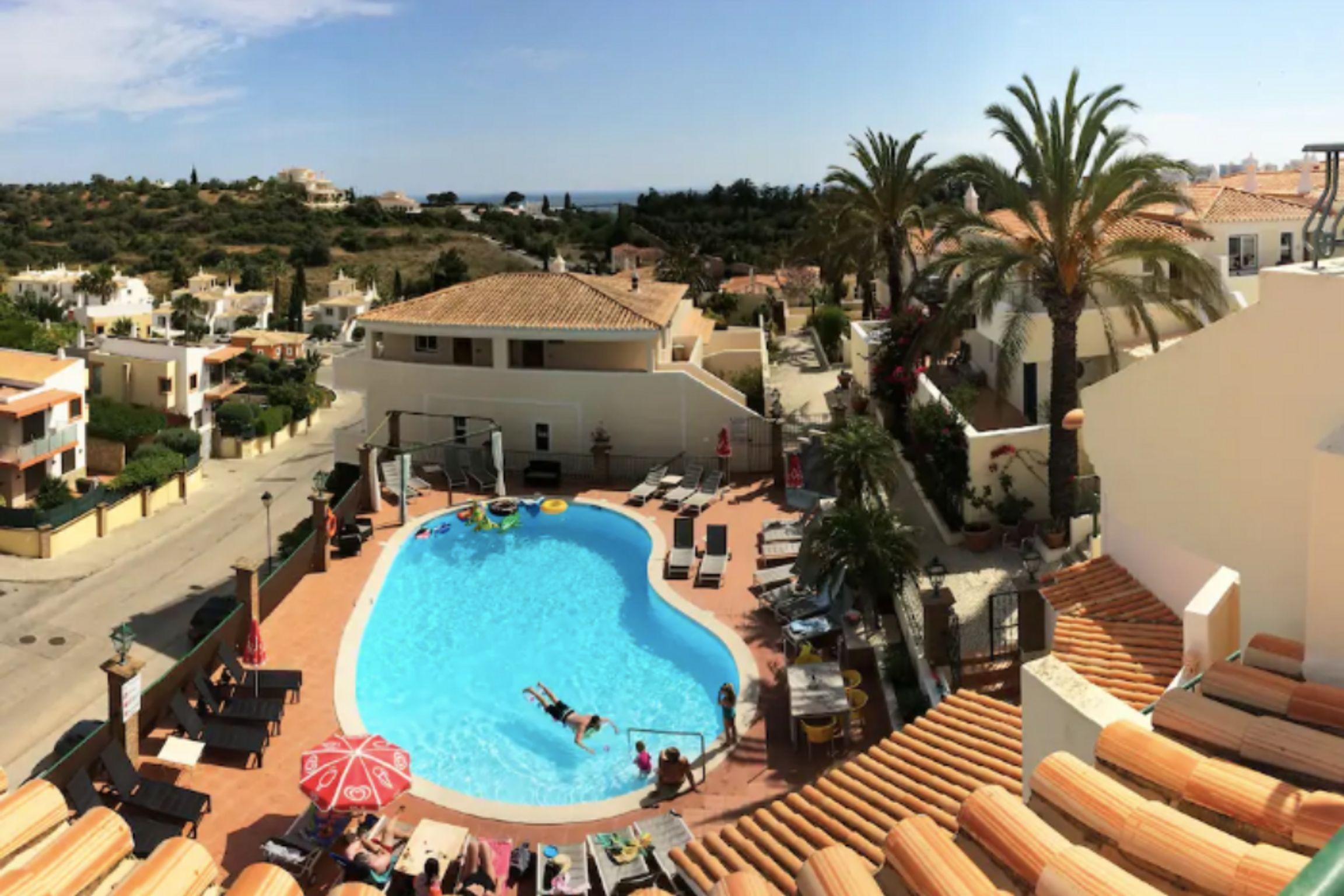 2BDR Townhouse Duplex with Pool by LovelyStay