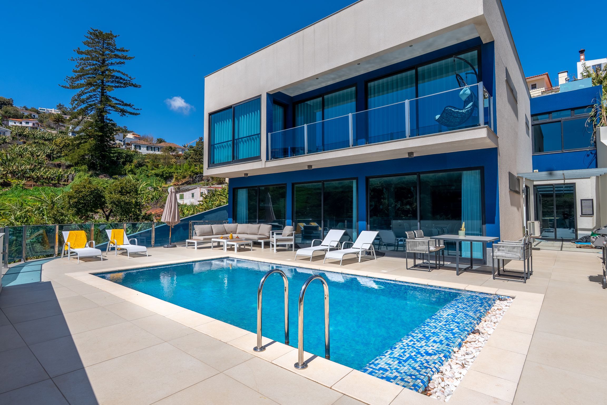 Hydra Villa