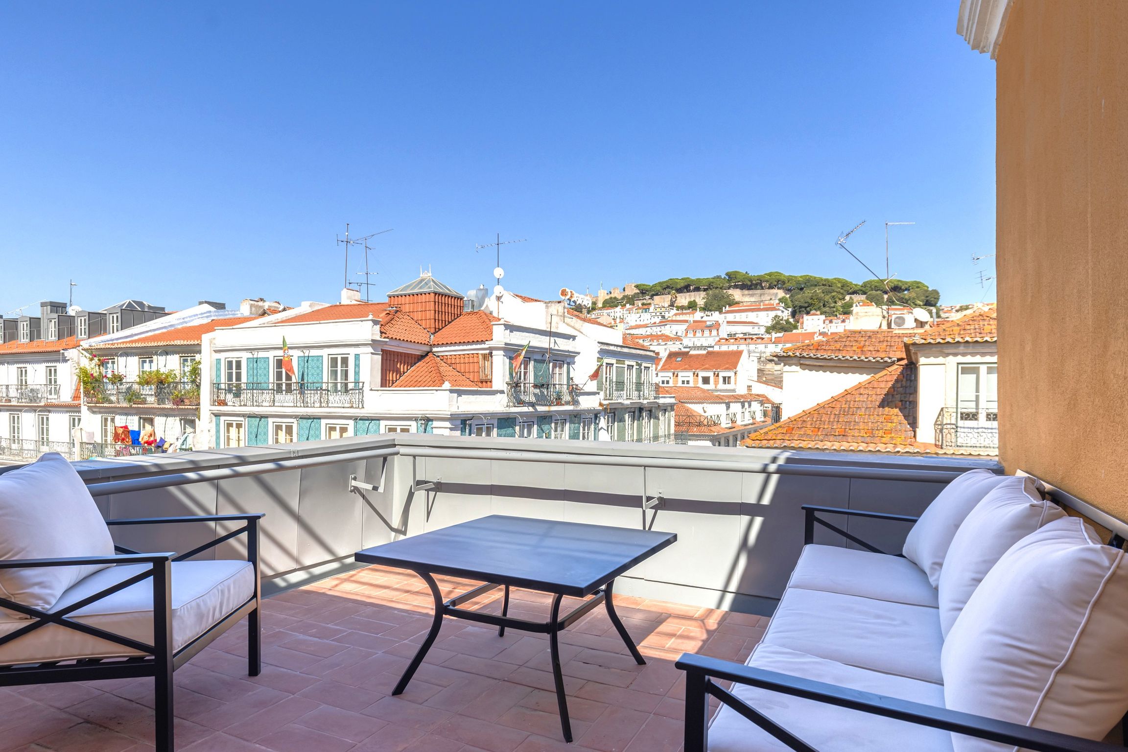 Chiado Terrace & Castle View 2BR by LovelyStay