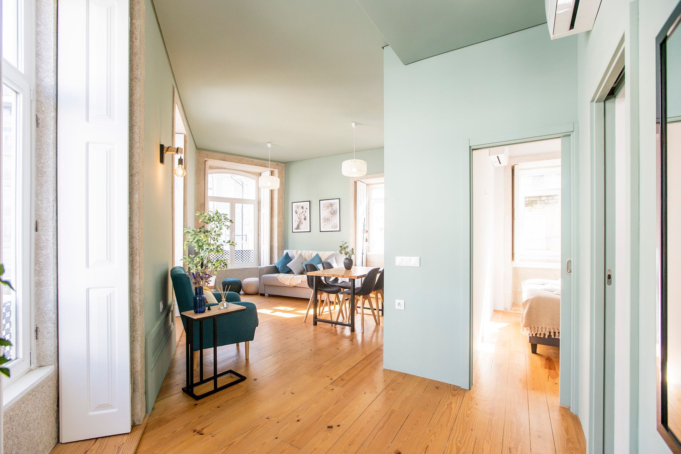 Mouzinho 1BR w/ AC in City Center by LovelyStay