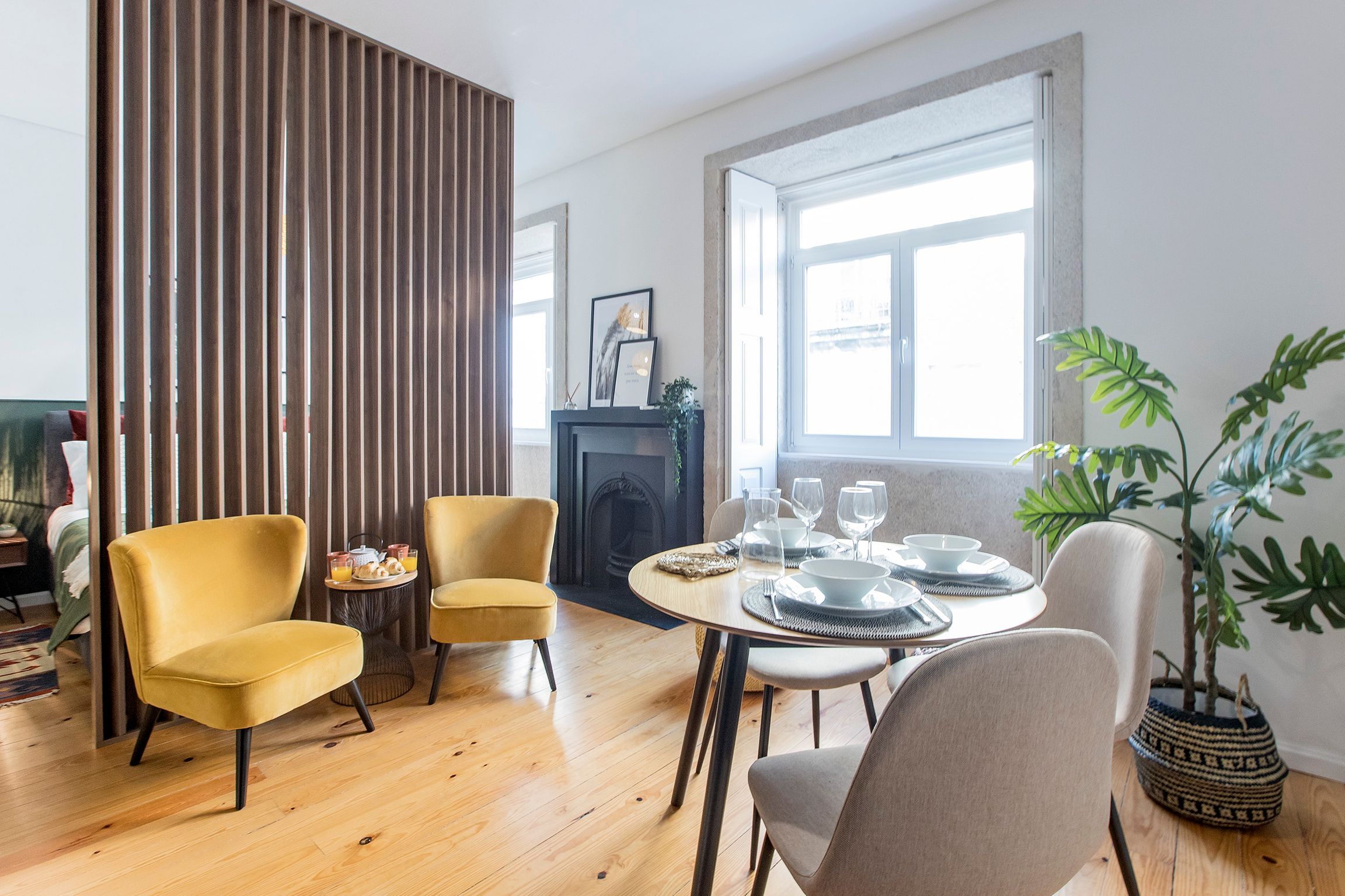 Mouzinho Studio w/ AC in City Center by LovelyStay
