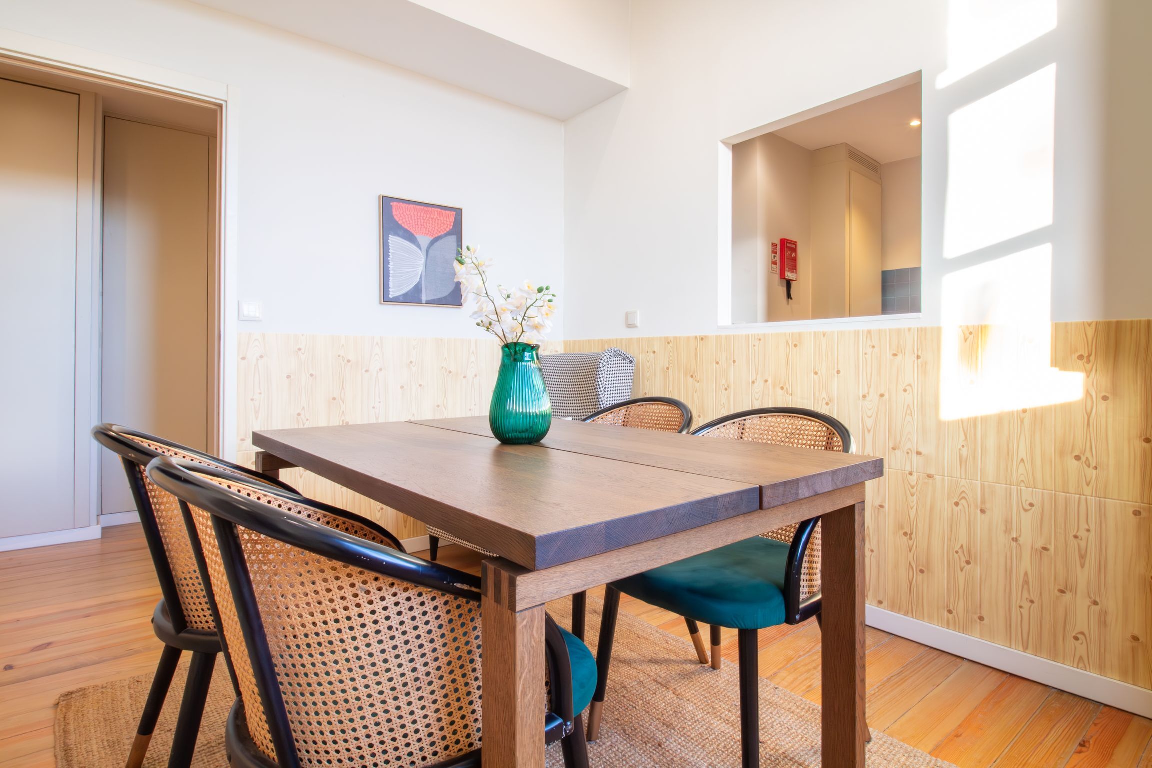 4BR w/ 200yrs of history in Porto by LovelyStay